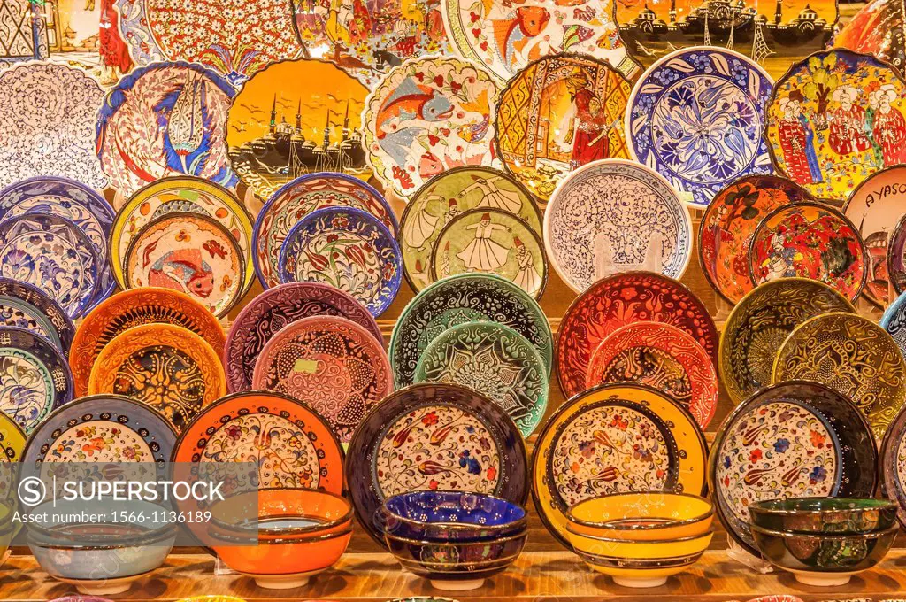 Ceramics, Egyptian bazaar, Istanbul, Turkey