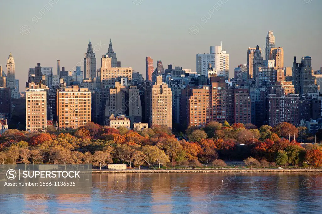 Upper Westside Skyline Hudson River Manhattan New York City USA
