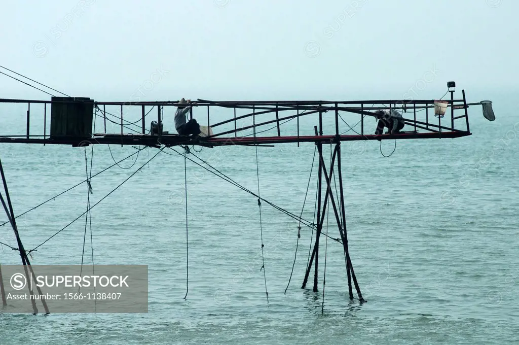 Fishermen at Nan´Ao Island, China.