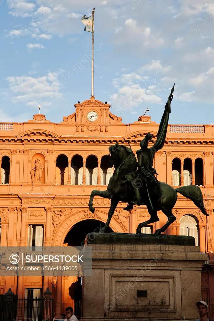 Casa Rosada, the presidential palace on Plaza de Mayo, Buenos Aires, Argentina
