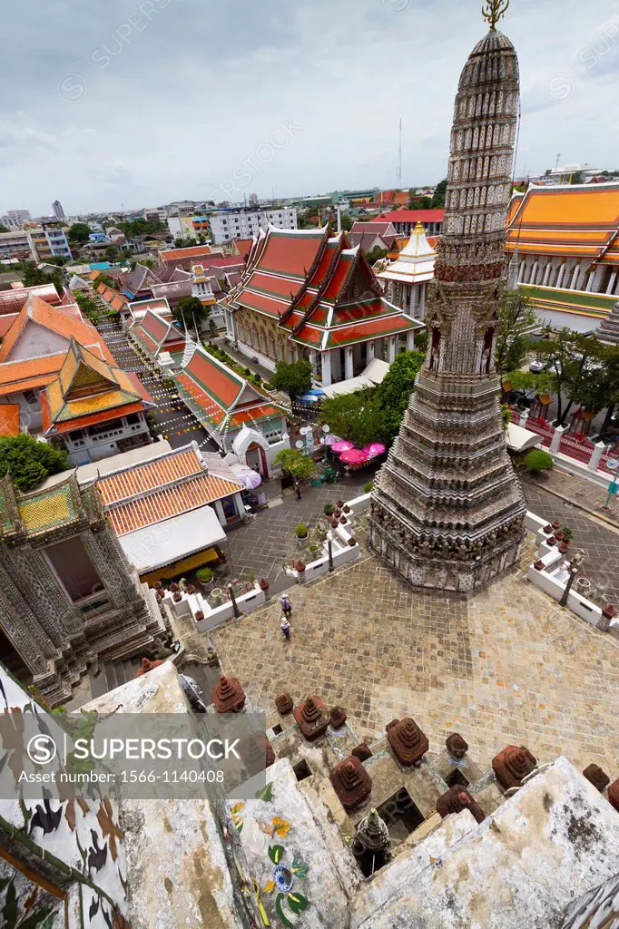 Prang  Wat Arun Rajwararam or Temple of the Dawn  Bangkok, Thailand
