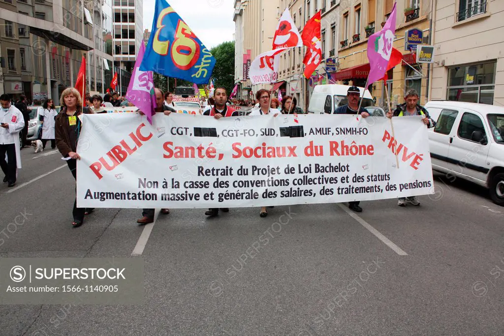 Demonstration for university and hospital, Lyon, Rhône, Rhône-Alpes, france.