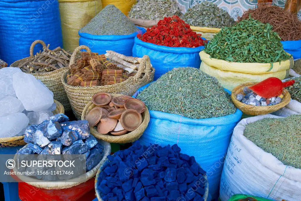 Spice Shop, Grocery, Rahba Kedima Square, Place des epices, Medina, Marrakech, UNESCO Worlrd Heritage Site, Morocco, Maghreb, North Africa.