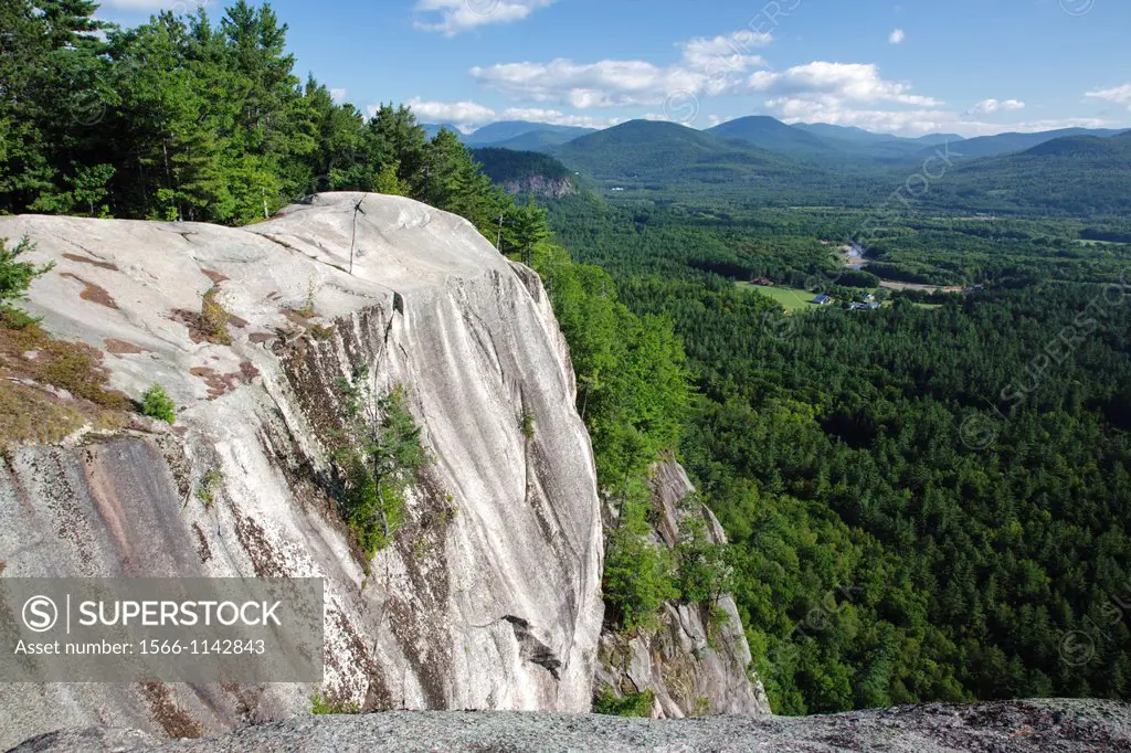 Scenic view from the summit of Cathedral Ledge in Bartlett, New Hampshire.