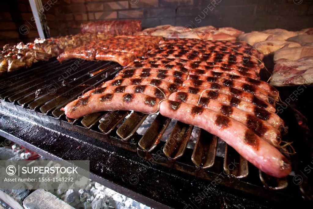 Longanizas a la parrilla (grilled pork sausages), Spain