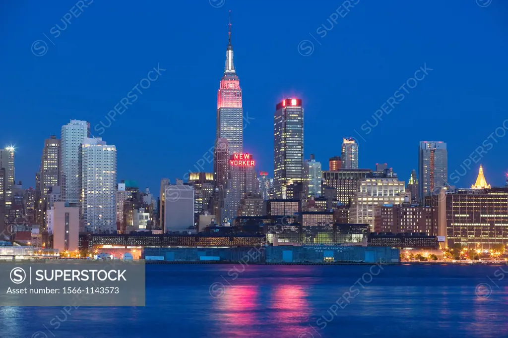 Empire State Building, Midtowm Skyline, Hudson River, Manhattan, New York City, USA