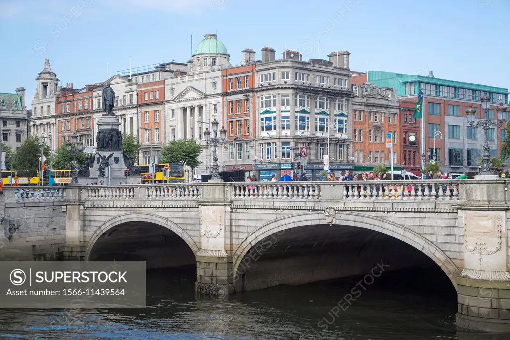 O´Connell Bridge, Dublin, Leinster, Ireland.