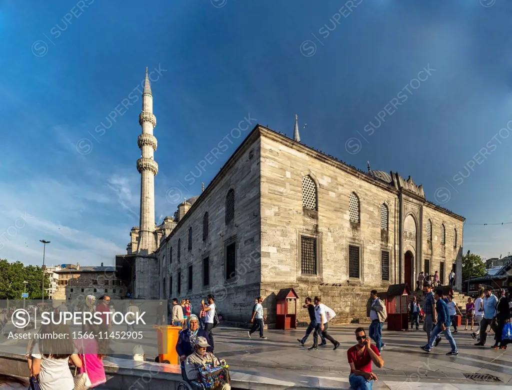 New Mosque, Istanbul, Turkey.