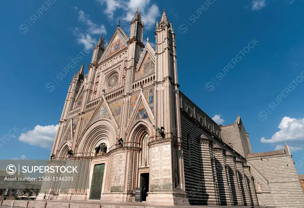 Italy, Umbria, Orvieto  Exterior of the Orvieto cathedral