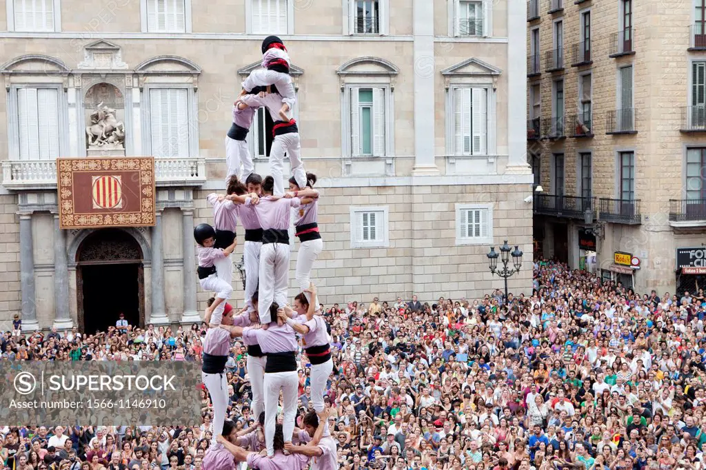 Castellers - human tower tradition in Catalonia -, Sant Jaume square, Festes de la Mercè, Barcelona, Spain