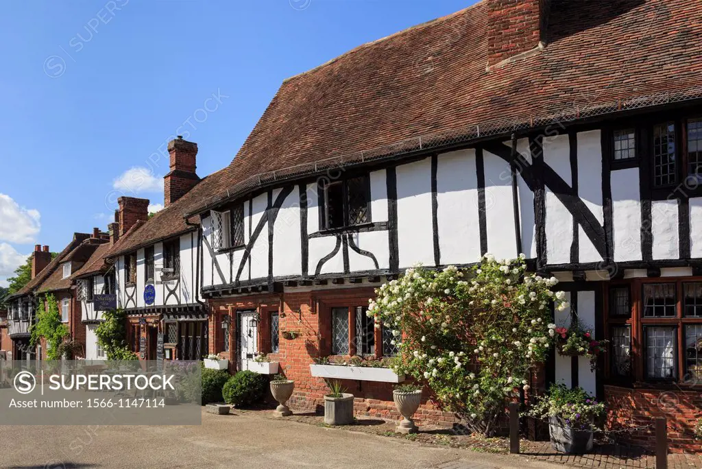 Chilham, Kent, England, UK, Britain, Europe  Row of timber-framed houses in picturesque medieval Kentish village square