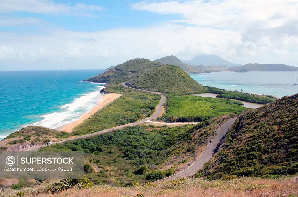 The Caribbean Sea and the Atlantic Ocean are separated by the Caribbean island of St. Kitts.