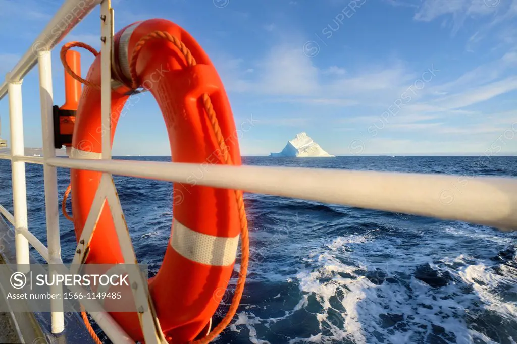 Greenland, Baffin Bay, Nuussuaq region, Aboard schooner Rembrandt Van Rijn, Iceberg