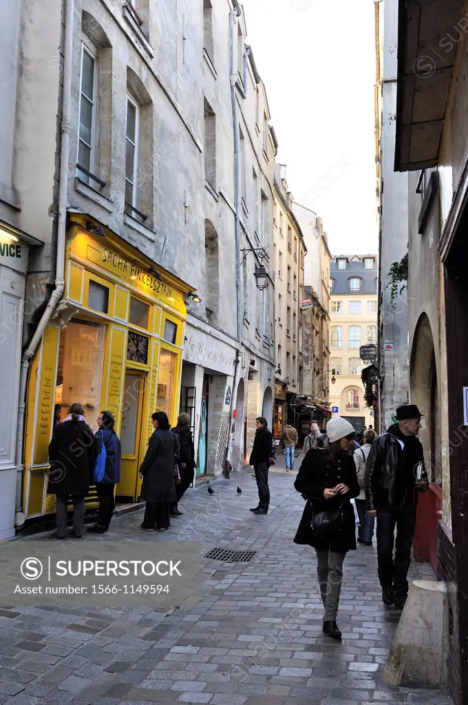 rue des Rosiers in the Marais district, Paris, Ile-de-France region, France, Europe