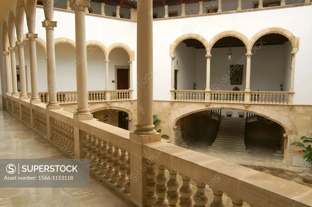 Can Bergas Yard, XVI century, Centro Historico, Palma, Mallorca, Balearics Spain