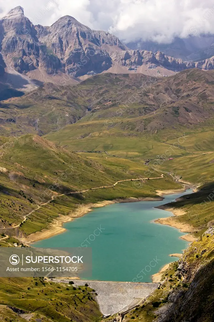 Escarra Reservoir from Pacino Peak - Valle de Tena - Pyrenees - Huesca province - Aragon - Spain - Europe