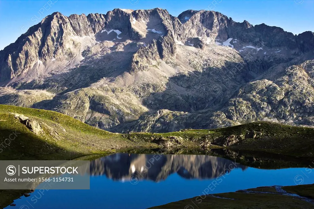 Llena Cantal Lake and Balaitus Peak - Tena Valley - Huesca Province - Aragon Pyrenees - Aragon - Spain - Europe