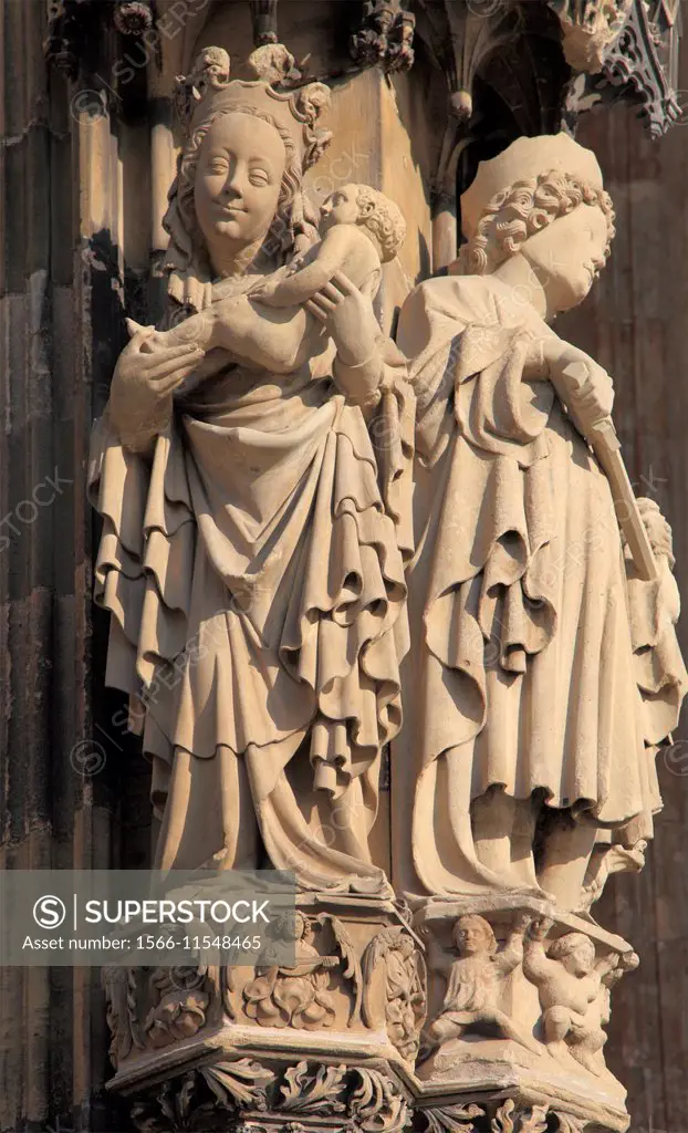Germany, Baden-Württemberg, Ulm, Cathedral, Münster, statues.