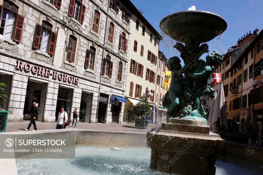 Fountain downtown, Chambéry, Savoie, Rhône-Alpes, France.