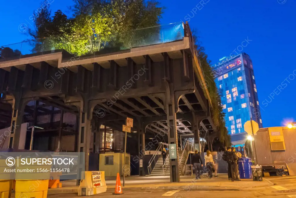 New York, Street Scenes, Shopping in the Meatpacking District , Night, Washington Street, Dusk