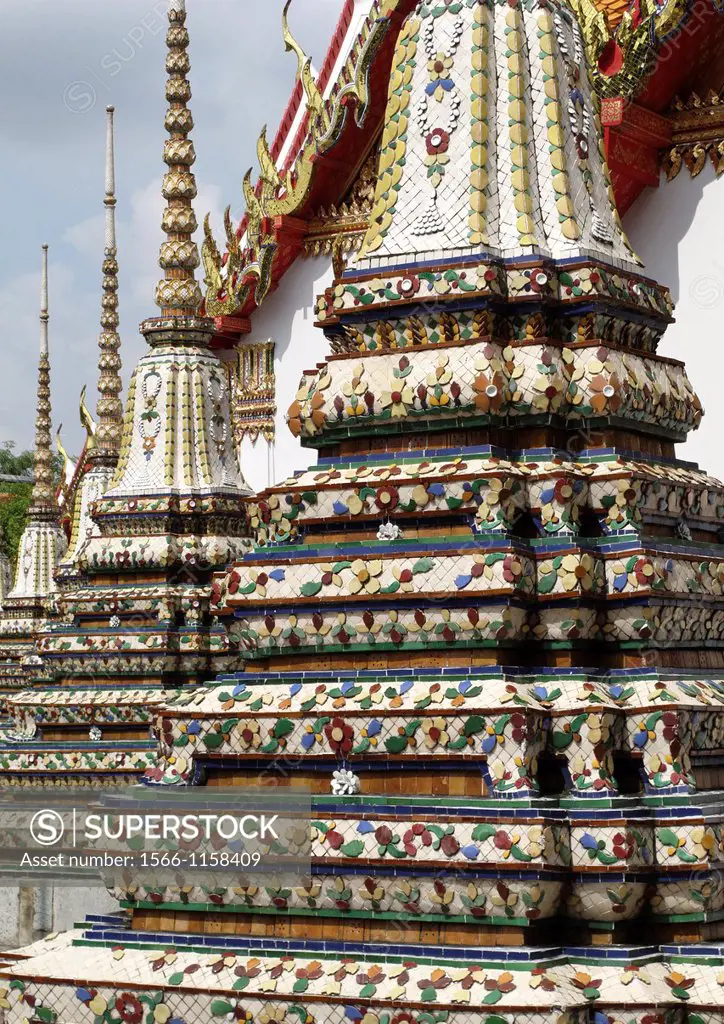 Chedi Rai near Phra Rabieng cloister Wat Phra Chetuphon, old name Wat Po The temple is actually much older than the city of Bangkok itself It was foun...