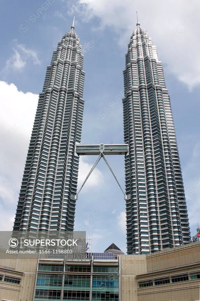 Business district of Kuala Lumpur, Petronas towers, Malaysia