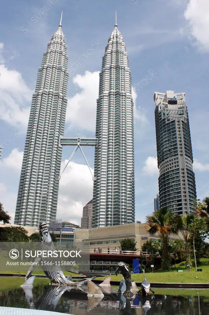 Business district of Kuala Lumpur, Petronas towers, Malaysia