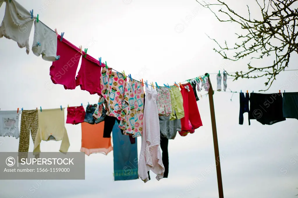 clothes hanging, lifestyle, home, nature, rural life, nature, outdoors.