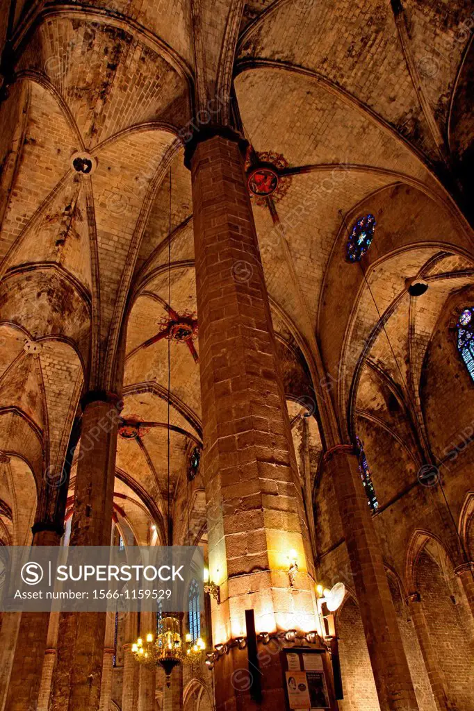 Inside, Basilica of Santa Maria del Mar, Gothic, Barcelona, Catalonia, Spain