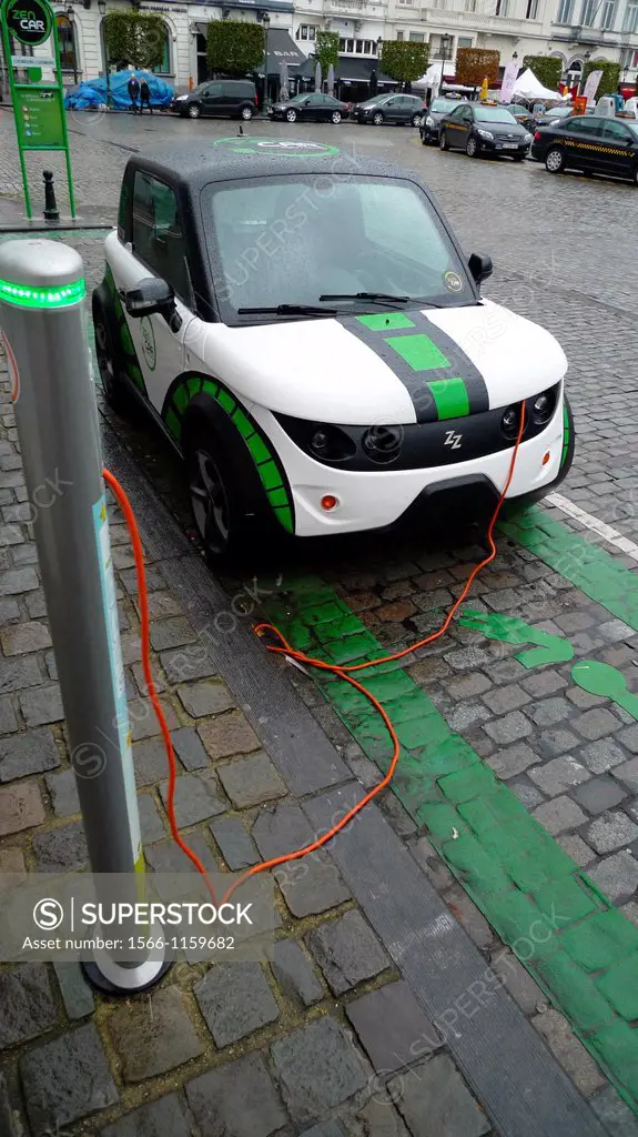 Hybrid electric vehicle in Brussels streets, Belgium
