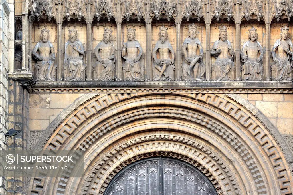 Medieval sculpture on Western facade of Lincoln Cathedral, Lincoln, Lincolnshire, England, UK