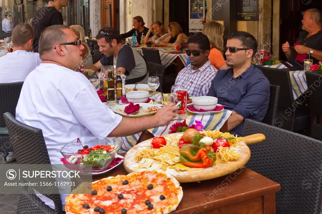 An outdoor Pizzaria restaurant in central Rome, Italy