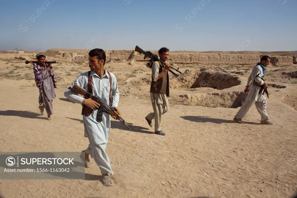 Estimated 10 000 Arbaki fighterswarlords in Kunduz province
