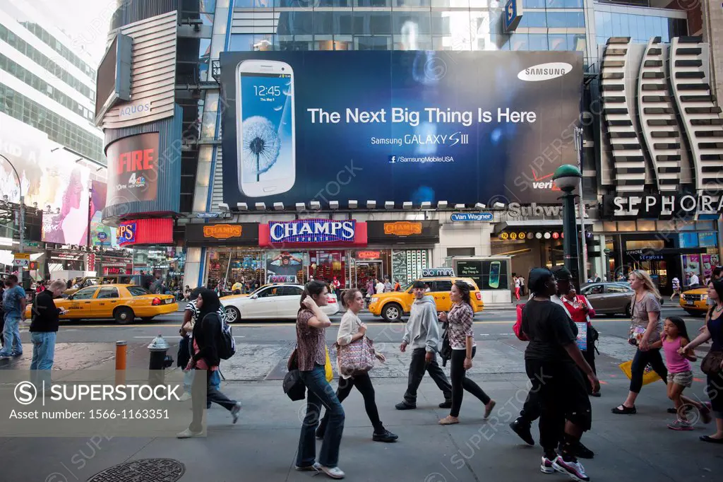 Advertising for the Samsung Galaxy S III mobile phone is seen in Times Square in New York Samsung announced that its July through September operating ...