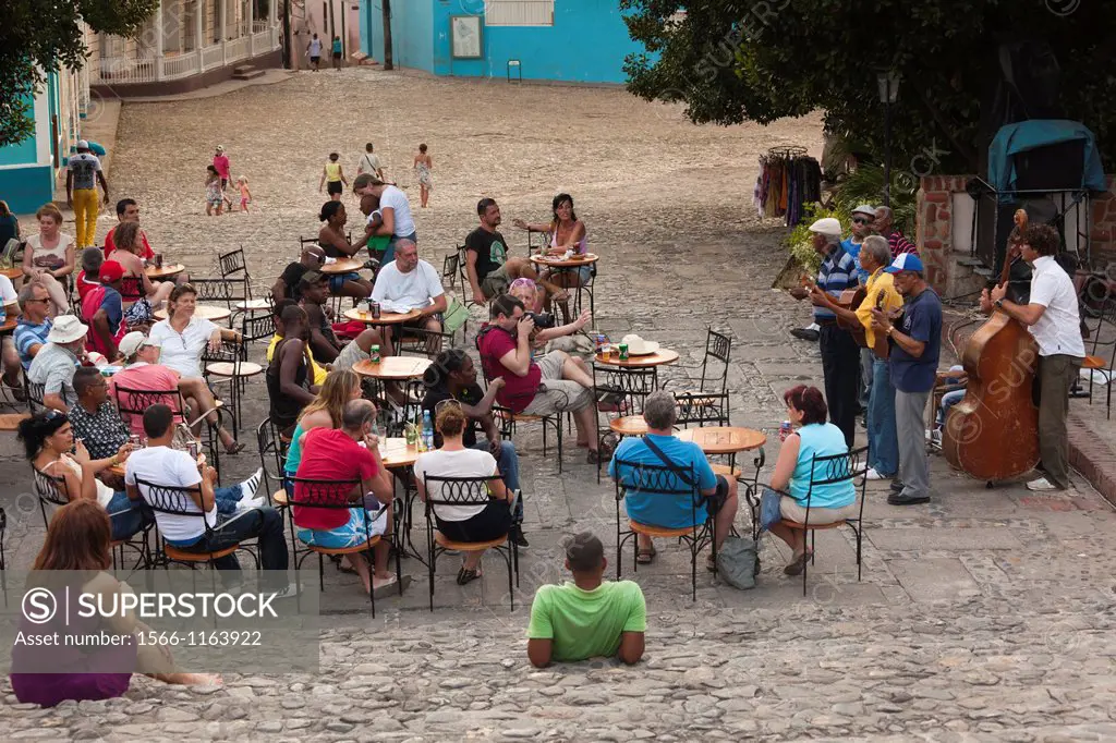 Cuba, Sancti Spiritus Province, Trinidad, Casa de la Musica, outdoor bar and cafe, NR