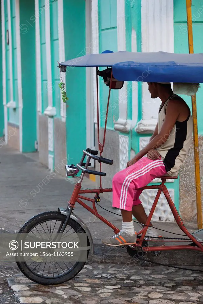 Cuba, Sancti Spiritus Province, Trinidad, pedal taxi