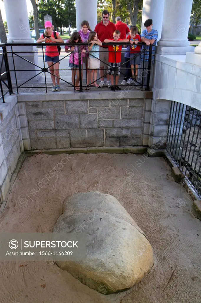 Massachusetts, Plymouth, Plymouth Bay, Pilgrim Memorial State Park, Plymouth Rock, 1620, landing, historic, event,