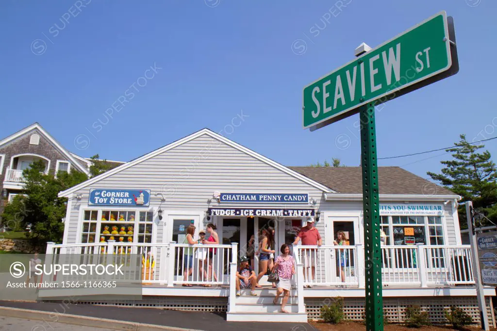 Massachusetts, Cape Cod, Chatham, Main & Seaview Street, store, business, shopping, street scene, flowers,