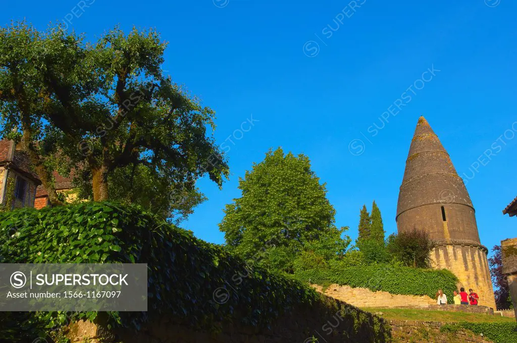 Sarlat, Lantern of the Dead, Lanterne des Morts, 12th century funeral chapel  Dordogne, Perigord Noir, Dordogne Valley, Sarlat la Caneda, France, Euro...