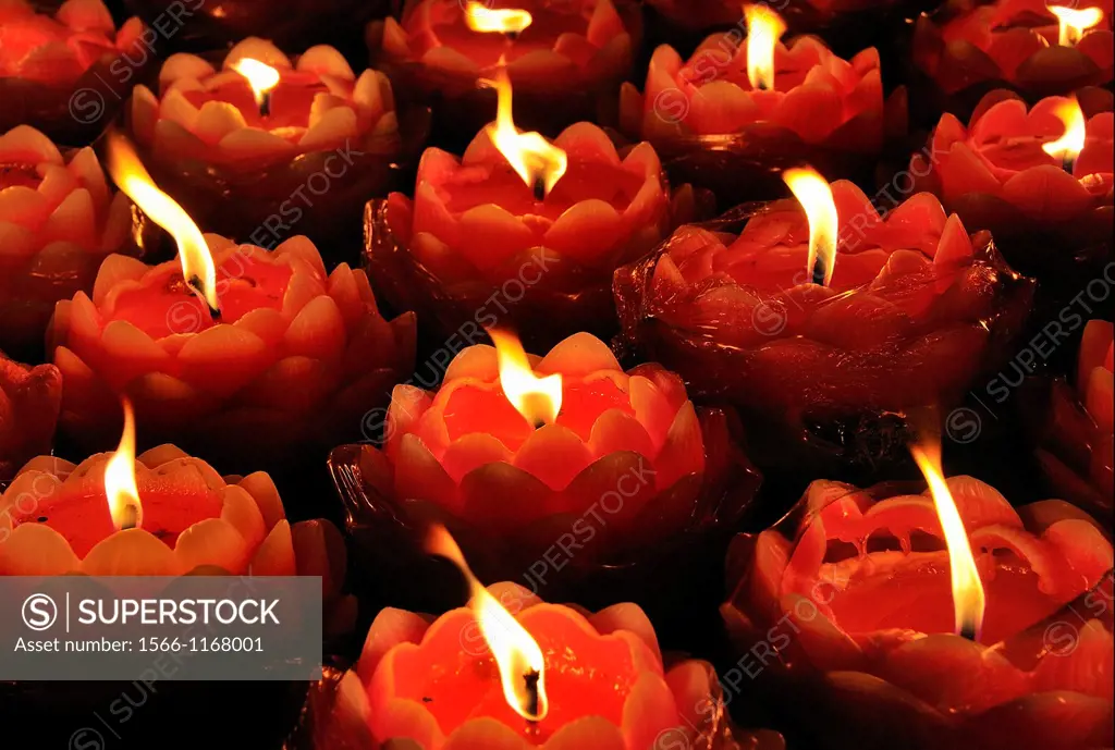 China, Sichuan, Chengdu, Wenshu temple, Chinese New Year festival, Lotus shaped candles