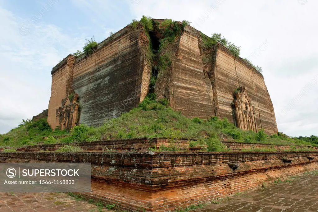 The Mingun temple is a monumental uncompleted stupa began by King Bodawpaya in 1790  It was not completed, due to an astrologer claiming that, once th...