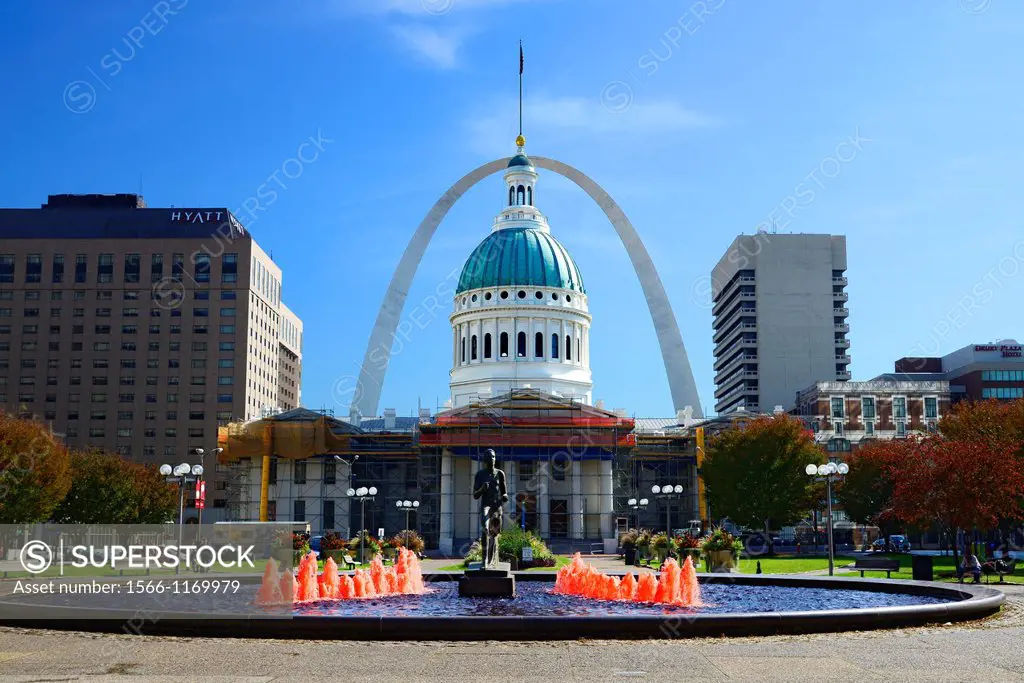 St  Louis Arch from Kiener Plaza Gateway to West Missouri