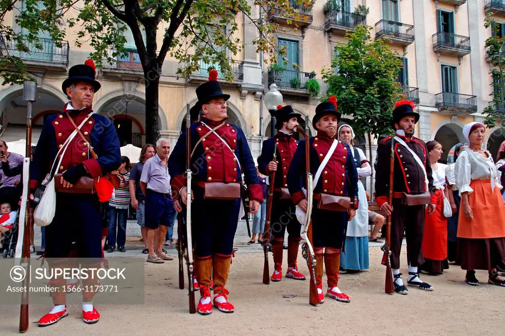 soldiers, historical representation, Festes Napoleonicas´12, Independence Square, Girona, Catalonia, Sapin