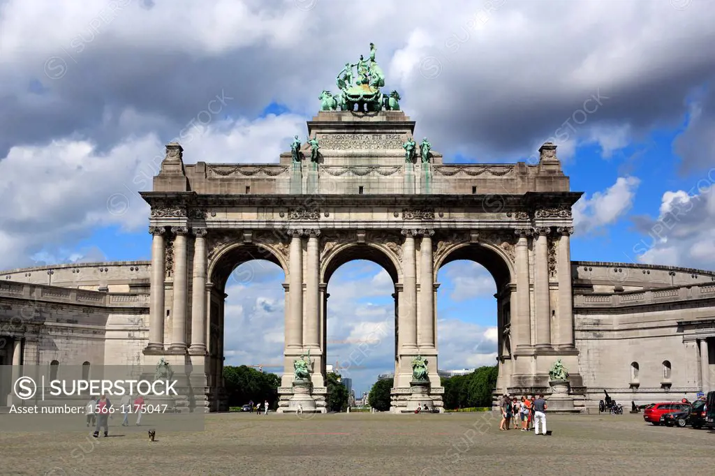 Triumphal arch 1880, Parc du Cinquantenaire, Brussels, Belgium