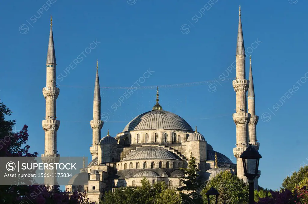 The Blue Mosque Sultanahmet Mosque, symbol of Istanbul, Turkey