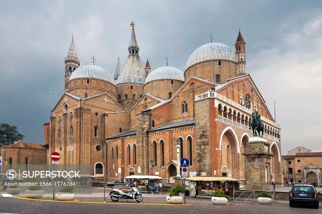 San Antonio cathedral in Padua  Italy