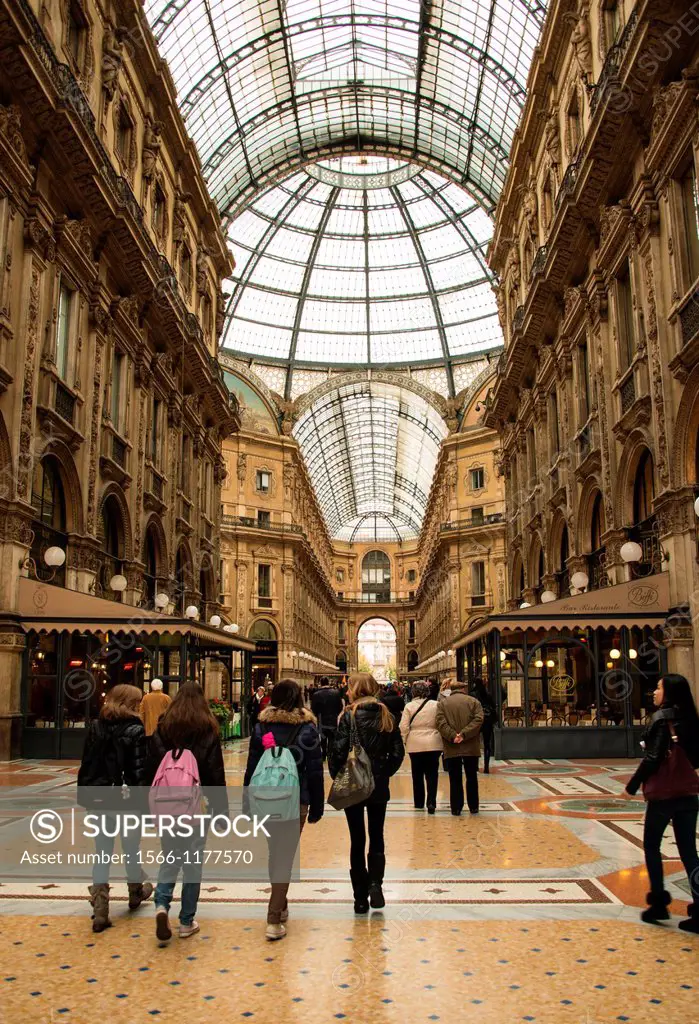 Milan´s Galleria Vittorio Emanuele was the first purposefully built shopping center in Italy
