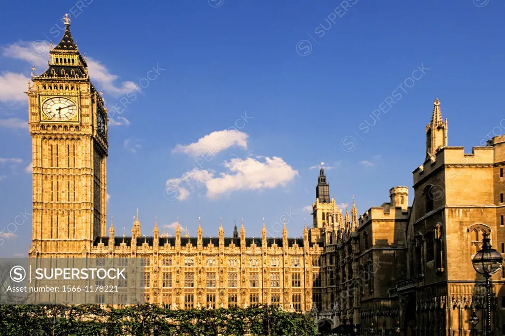 The Parliament House and Big Ben of London England
