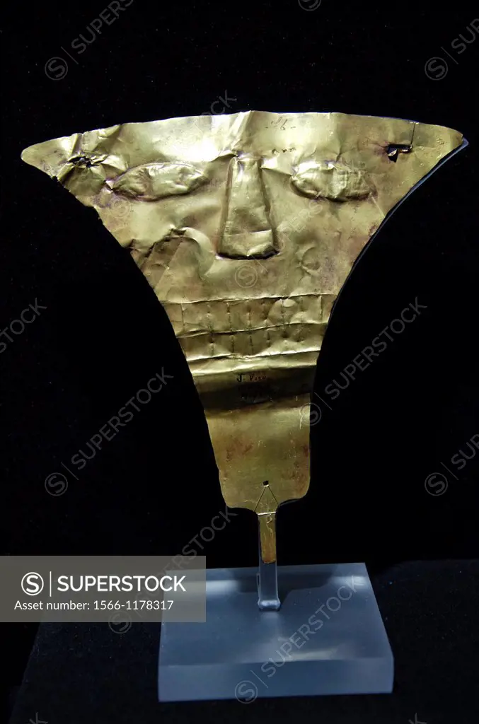 Pre-Columbian Jewelry  Moche culture 100 AC-800 AC  Perú