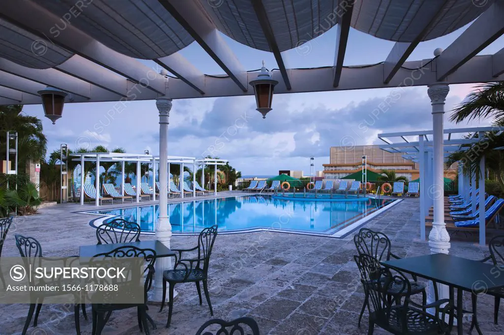 Cuba, Havana, Havana Vieja, rooftop pool at the Hotel Parque Central, dawn